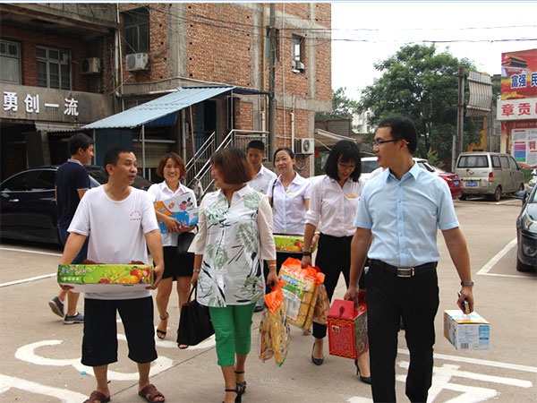乐动(中国)集团“让爱心传递文明，让奉献精彩城市”公益活动圆满结束 